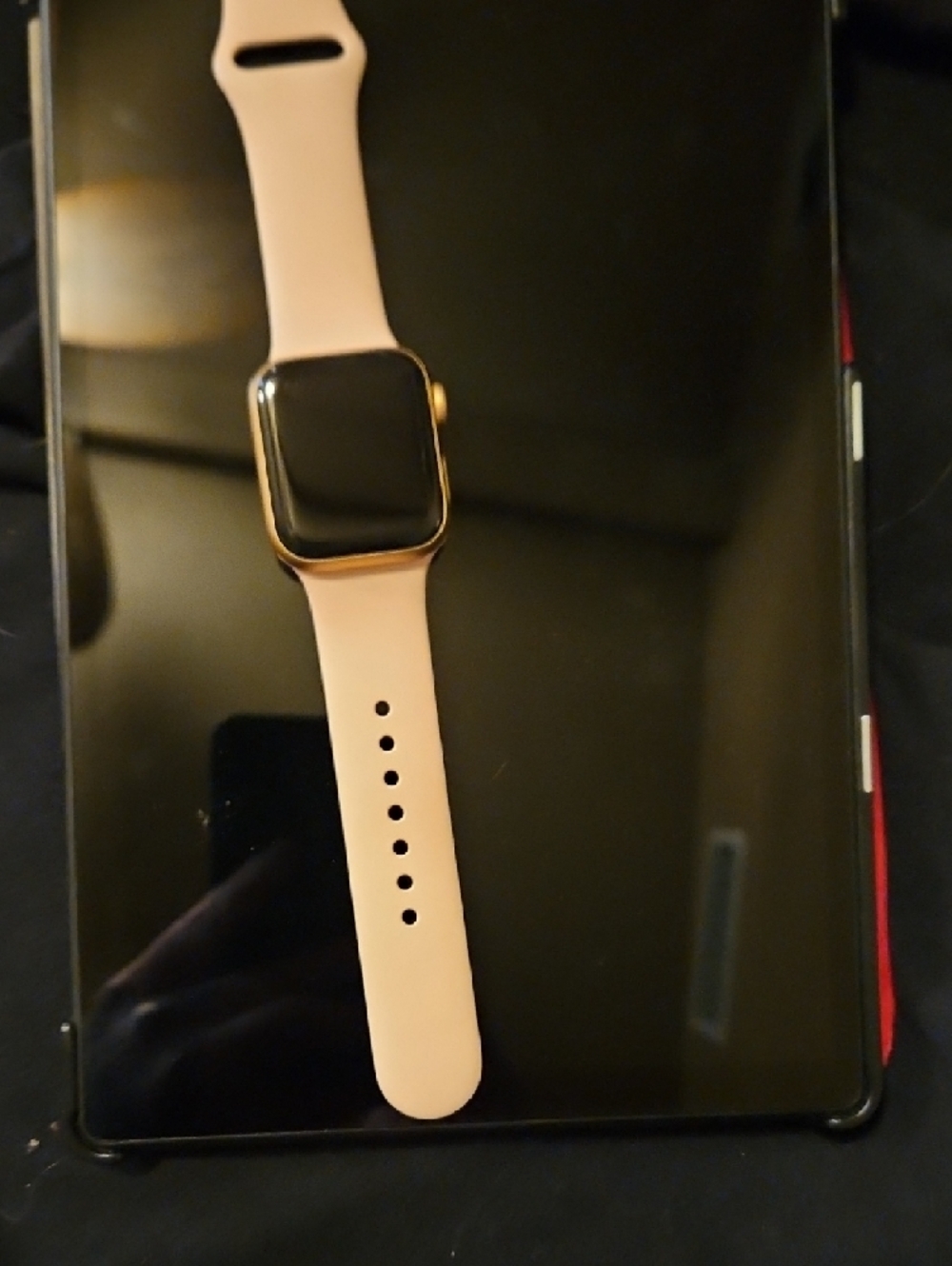 Apple Watch Series 4  Rose gold - Light Pink Bands